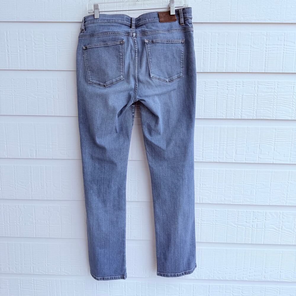 Lauren Ralph Lauren LRL flare jeans Size 12 Mid Rise Stretch Blue